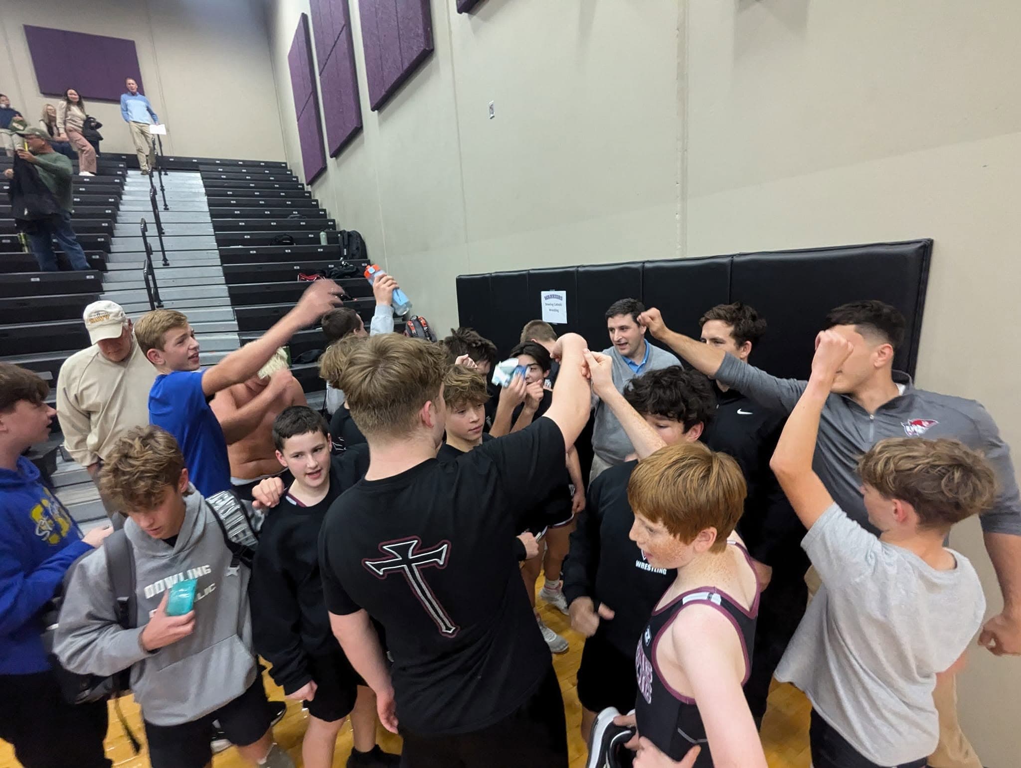 Dowling Catholic wrestling team